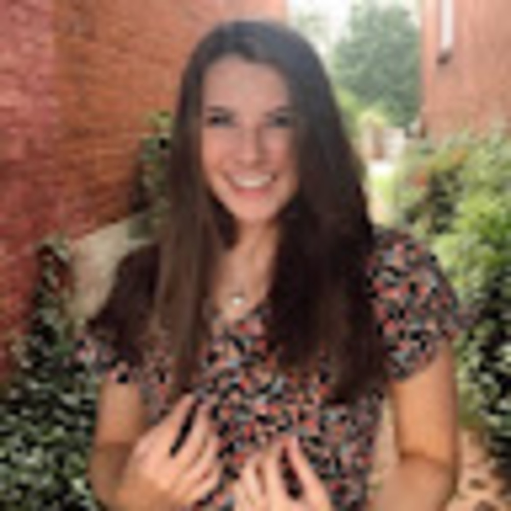 Meet your Posher, Alexis